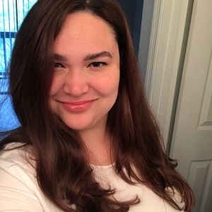 Meet your Posher, Abigail